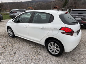 2020 Model Peugeot 208 Diesel Manual Transmission Hatchback 128,000 km - For Sale | Photo 4