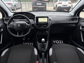 2020 Model Peugeot 208 Diesel Manual Transmission Hatchback 128,000 km - For Sale | Photo 10