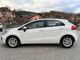 2014 Model Kia Rio Dizel Transmision Manuale Hatchback 187.000 km - Në Shitje | Foto 17