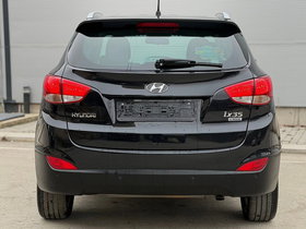 2011 Модел Hyundai ix35 Дизел Рачен Менувач SUV - Кросовер 206.000 км - На Продажба | Фотографија 5