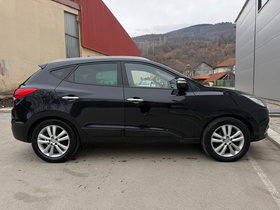 2011 Модел Hyundai ix35 Дизел Рачен Менувач SUV - Кросовер 206.000 км - На Продажба | Фотографија 17