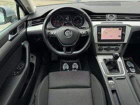 2018 Модел Volkswagen Passat Дизел Рачен Менувач Караван 198.000 км - На Продажба | Фотографија 10