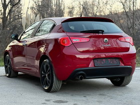2013 Model Alfa Romeo Giulietta Dizel Transmision Manuale Hatchback 223.000 km - Në Shitje | Foto 4