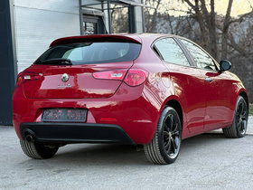 2013 Model Alfa Romeo Giulietta Dizel Transmision Manuale Hatchback 223.000 km - Në Shitje | Foto 6