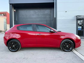 2013 Model Alfa Romeo Giulietta Dizel Transmision Manuale Hatchback 223.000 km - Në Shitje | Foto 7