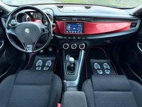 2013 Model Alfa Romeo Giulietta Dizel Transmision Manuale Hatchback 223.000 km - Në Shitje | Foto 9