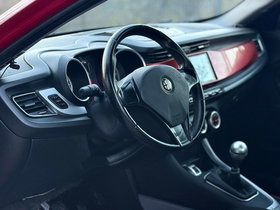 2013 Model Alfa Romeo Giulietta Dizel Transmision Manuale Hatchback 223.000 km - Në Shitje | Foto 16