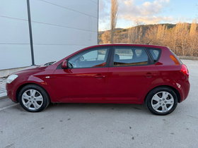 2008 Model Kia Ceed Dizel Transmision Manuale Hatchback 195.000 km - Në Shitje | Foto 7