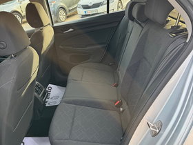 2023 Model Volkswagen Golf Petrol Automatic Transmission Hatchback 120,000 km - For Sale | Photo 12