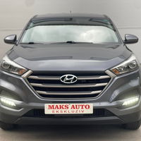 2017 Модел Сиво Hyundai Tucson SUV - Кросовер Рачен 218200 км На Продажба