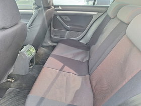 2006 Model Volkswagen Golf Diesel Manual Transmission Hatchback 264,000 km - For Sale | Photo 6