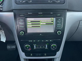 2011 Model Skoda Yeti Diesel Automatic Transmission SUV - Crossover 203,000 km - For Sale | Photo 11