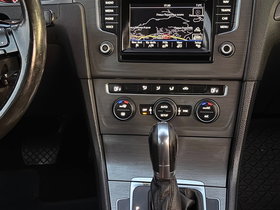 2014 Model Volkswagen Golf Diesel Automatic Transmission Hatchback 186,000 km - For Sale | Photo 13