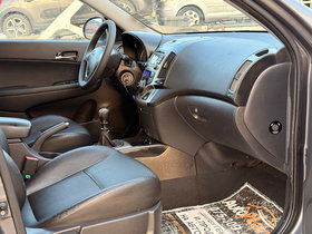 2010 Model Hyundai i30 Dizel Transmision Manuale Hatchback 227.000 km - Në Shitje | Foto 16