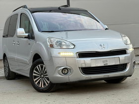 2013 Model Peugeot Partner Dizel Transmision Manuale Minivan (MPV) 167.000 km - Në Shitje | Foto 3
