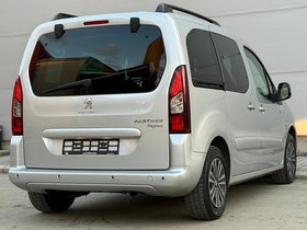 2013 Model Peugeot Partner Dizel Transmision Manuale Minivan (MPV) 167.000 km - Në Shitje | Foto 6