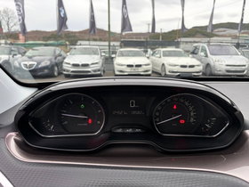 2014 Model Peugeot 2008 Dizel Transmision Manuale SUV - Crossover 120.000 km - Në Shitje | Foto 18