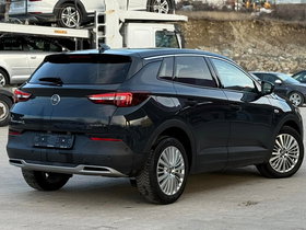 2019 Модел Opel Grandland X Дизел Рачен Менувач SUV - Кросовер 217.100 км - На Продажба | Фотографија 6