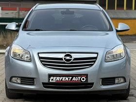 2013 Model Opel Insignia Diesel Manual Transmission Station Wagon 150,800 km - For Sale