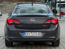 2012 Model Opel Astra Diesel Manual Transmission Hatchback 237,500 km - For Sale | Photo 5