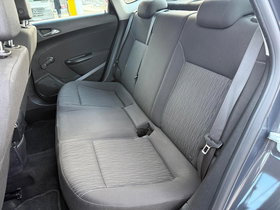 2012 Model Opel Astra Diesel Manual Transmission Hatchback 237,500 km - For Sale | Photo 10