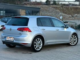 2013 Model Volkswagen Golf Diesel Automatic Transmission Hatchback 220,600 km - For Sale | Photo 6