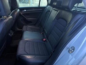 2013 Model Volkswagen Golf Diesel Automatic Transmission Hatchback 220,600 km - For Sale | Photo 11