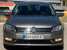 2013 Model Volkswagen Passat Diesel Manual Transmission Sedan 209,700 km - For Sale
