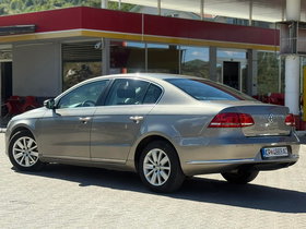 2013 Model Volkswagen Passat Diesel Manual Transmission Sedan 209,700 km - For Sale | Photo 4