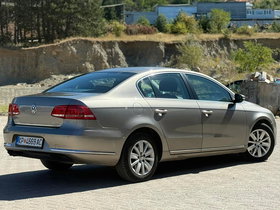 2013 Model Volkswagen Passat Diesel Manual Transmission Sedan 209,700 km - For Sale | Photo 6