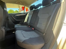 2013 Model Volkswagen Passat Diesel Manual Transmission Sedan 209,700 km - For Sale | Photo 10