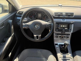 2013 Model Volkswagen Passat Diesel Manual Transmission Sedan 209,700 km - For Sale | Photo 12