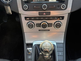 2013 Model Volkswagen Passat Diesel Manual Transmission Sedan 209,700 km - For Sale | Photo 15