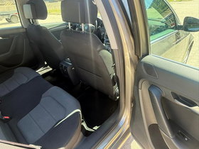 2013 Model Volkswagen Passat Diesel Manual Transmission Sedan 209,700 km - For Sale | Photo 18