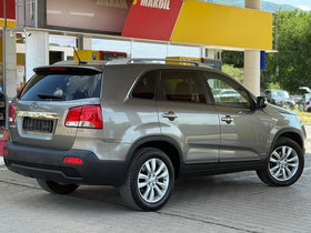 2012 Model Kia Sorento Diesel Automatic Transmission SUV - Crossover 207,000 km - For Sale | Photo 6