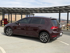 2019 Model Volkswagen Golf Diesel Manual Transmission Sedan 220,000 km - For Sale | Photo 4