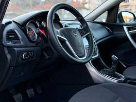 2011 Model Opel Astra Diesel Manual Transmission Hatchback 187,000 km - For Sale | Photo 16