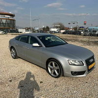 2010 Модел Сребрено сиво Audi A5 Хечбек Автоматски 215000 км На Продажба