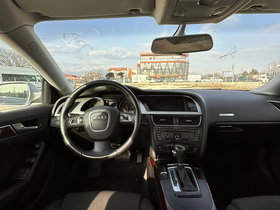 2010 Model Audi A5 Diesel Automatic Transmission Hatchback 215,000 km - For Sale | Photo 2