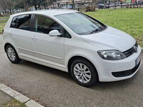 2011 Model Volkswagen Golf Diesel Manual Transmission Sedan 250,000 km - For Sale