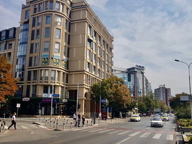 Skopje Centar, 4 Rooms, 111 m² Unfurnished Commercial Property - Monthly Rental