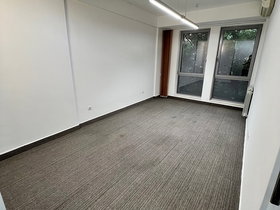 Üsküp Merkez, 4 Oda, 111 m² Eşyasız Ticari Mülk - Kiralık | Fotoğraf 8