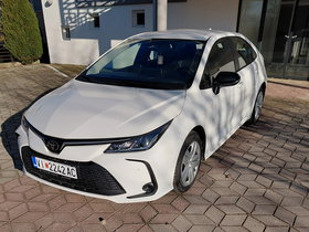 2025 Model Toyota Corolla Benzinë Transmision Manuale Hatchback 3.000 km - Qira Ditore | Foto 2