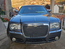 2006 Model Chrysler 300 C Diesel Automatic Transmission Hatchback 170,000 km - For Sale | Photo 2