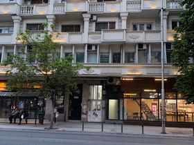 Shkup Qendër, 5 Dhoma, 118 m² Pa mobilim Apartament - Në Shitje | Foto 2