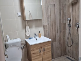 Shkup Qendër, 5 Dhoma, 118 m² Pa mobilim Apartament - Në Shitje | Foto 3