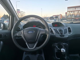 2010 Модел Ford Fiesta Дизел Рачен Менувач Хечбек 220.000 км - На Продажба | Фотографија 11