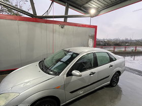 2002 Model Ford Focus Petrol Manual Transmission Sedan 250,000 km - For Sale