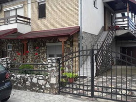 Skopje Aerodrom, 4 Rooms, 181 m² Unfurnished Detached House - For Sale | Photo 2