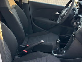 2014 Модел Volkswagen Polo Дизел Рачен Менувач Хечбек 130.000 км - На Продажба | Фотографија 5